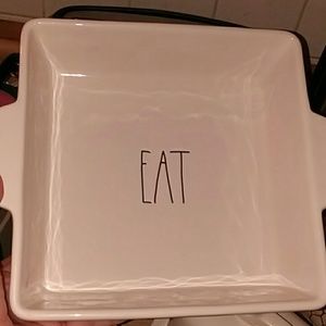Eat casserole dish